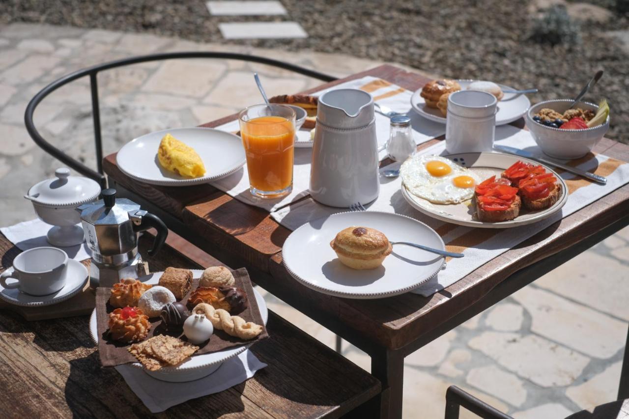 Regina Di Ulivi Bed and Breakfast Ostuni Εξωτερικό φωτογραφία